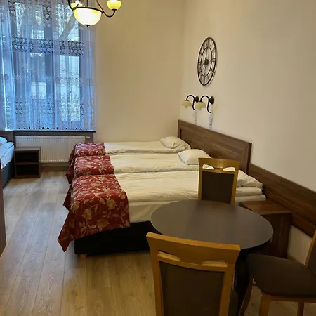 Bonerowska 5 Ξενοδοχείο με διαμερίσματα Krasków